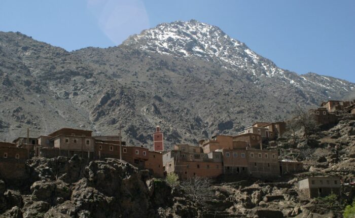 2 days hike to Azzaden valley